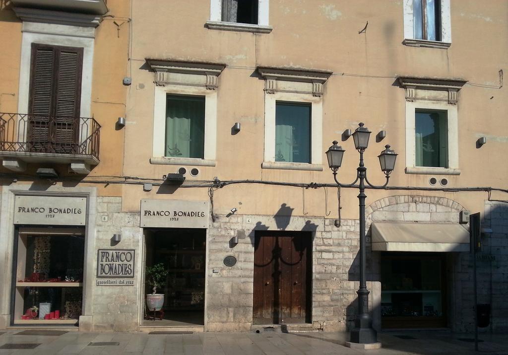 Bonadies Suite Barletta Habitación foto